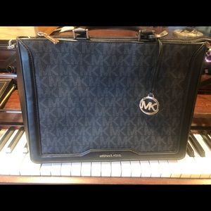 Brand New Michael Kors Purse
